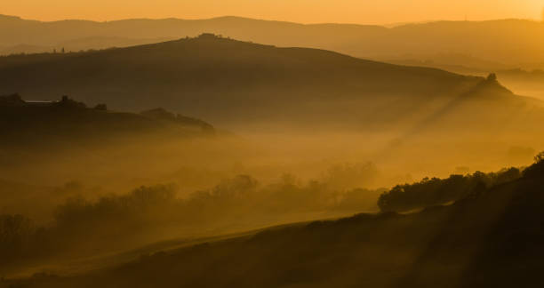 istock Tuscany sunrise 827879060