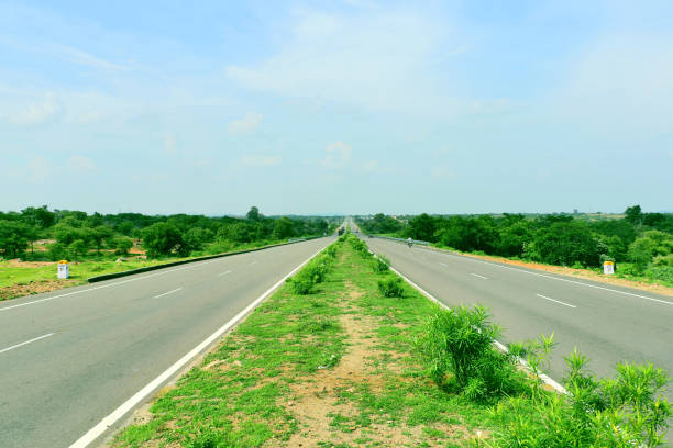 istock National Highway India 827928988