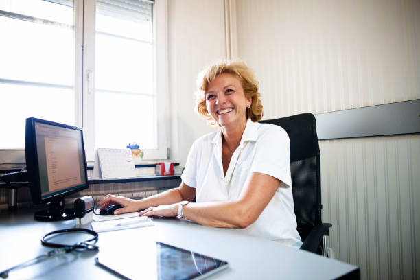 istock Confident senior medical professional 827967758