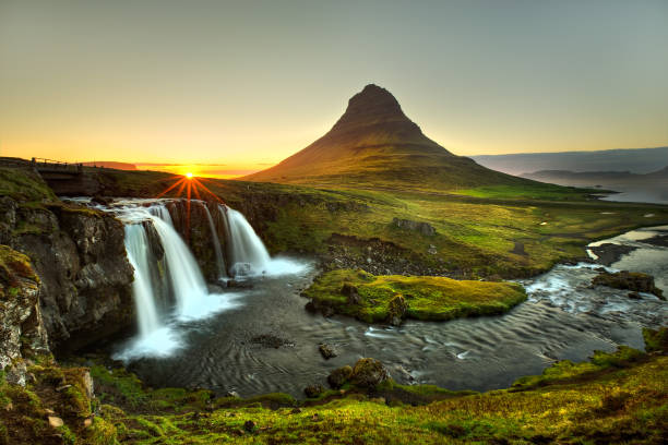 istock Midnight Sun at Kirkjufell 828204694