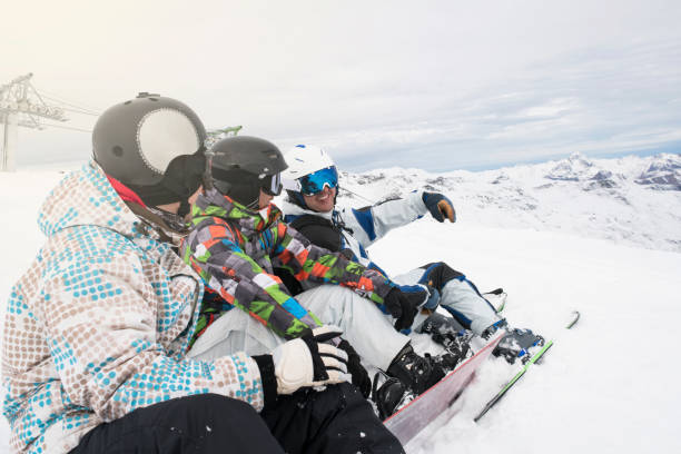 dowcipy na stokach - apres ski friendship skiing enjoyment zdjęcia i obrazy z banku zdjęć