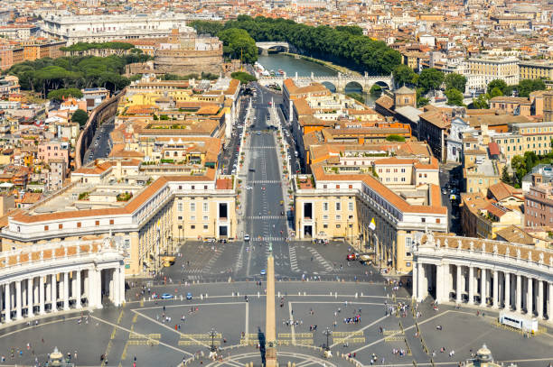 vista aérea da praça são pedro no vaticano - statue architecture st peters basilica vatican - fotografias e filmes do acervo