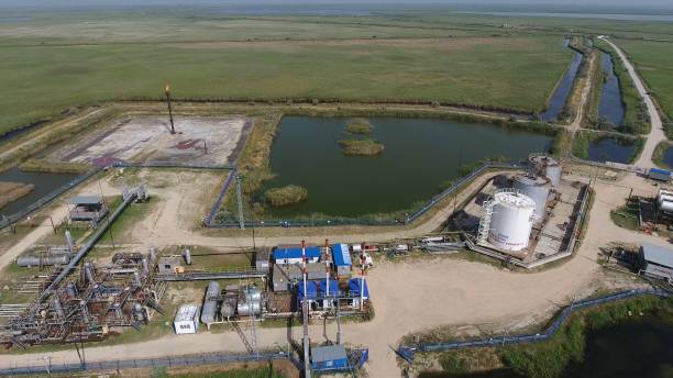 istock Equipment for the drying gas and condensate collection. Top view. 828481450