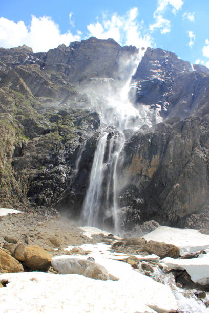 ピレネー山脈 - gavarnie falls ストックフォトと画像