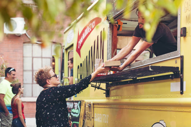 istock Food Trucks 828612116