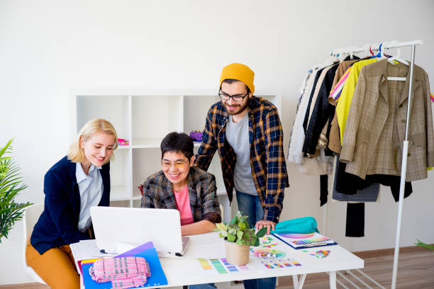 istock Clothing shop startup 828690620