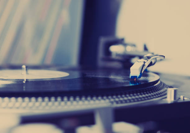 istock Dj turntable audio vinyl music record player 828908818