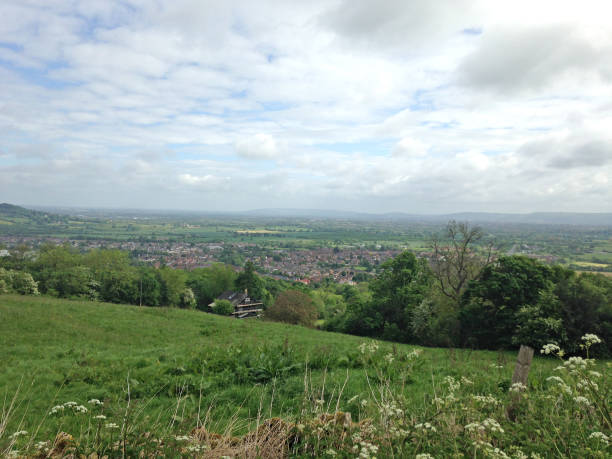 istock Charming English country vista 829061008