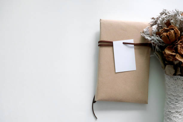 istock prop, dry flower, bouquet, gift, gift box 829209920