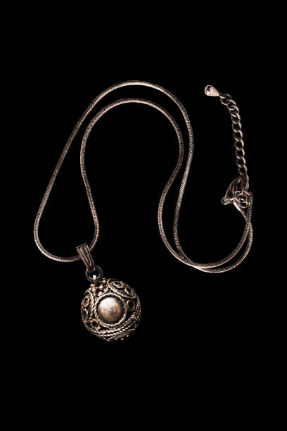 istock Vintage necklace isolated 829293662