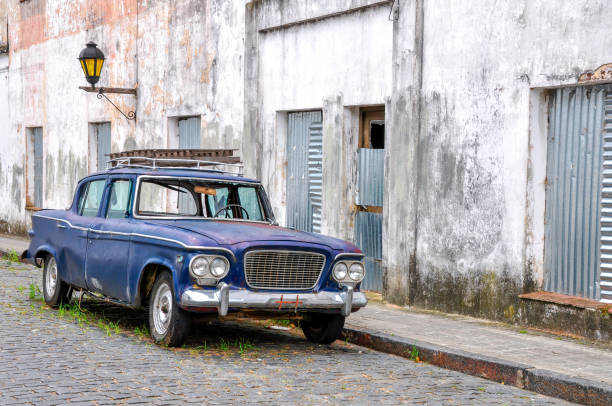 istock Old car in Uruguay 829415238