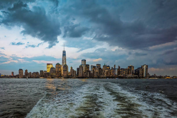 istock New-York midtown view over Hudson River after sunset 829473804