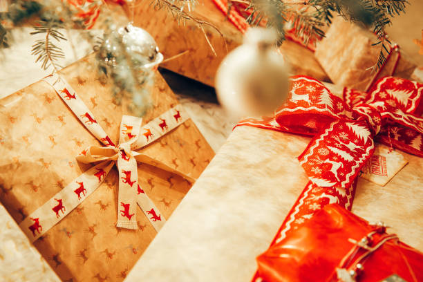 istock Holiday Christmas presents 829571108