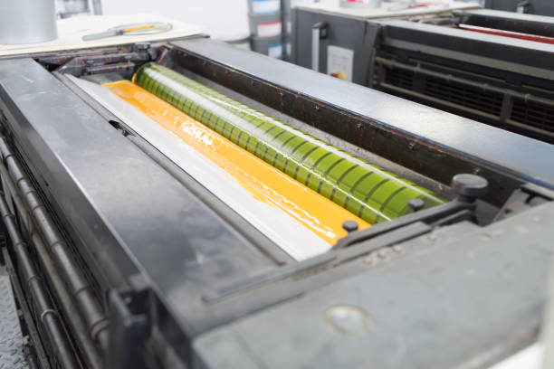 istock Production of cardboard packaging and polygraphic products 829684232
