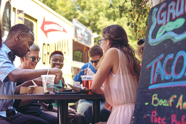 istock Food Truck 829742036