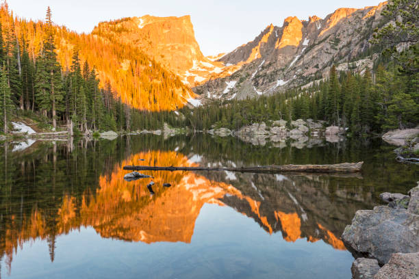 istock Dream Lake Glassy Sunrise 829757562