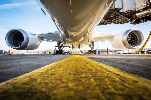 Aircraft fuselage Aircraft fuselage low angle view airplane part stock pictures, royalty-free photos & images