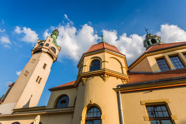 vecchio faro a sopot, polonia. - boulevard mansion road grounds foto e immagini stock