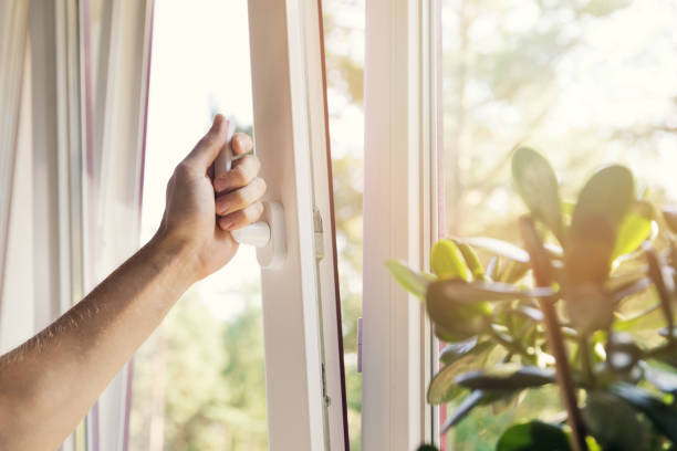 hand open white plastic pvc window at home - window imagens e fotografias de stock