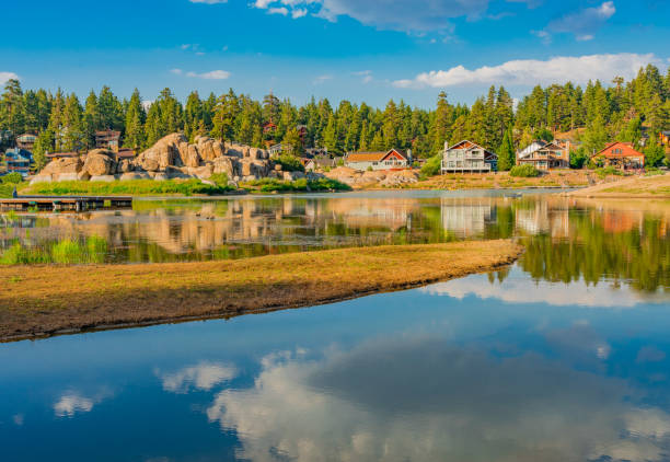Cabins line  Boulder Bay in Big Bear Lake, California (P)