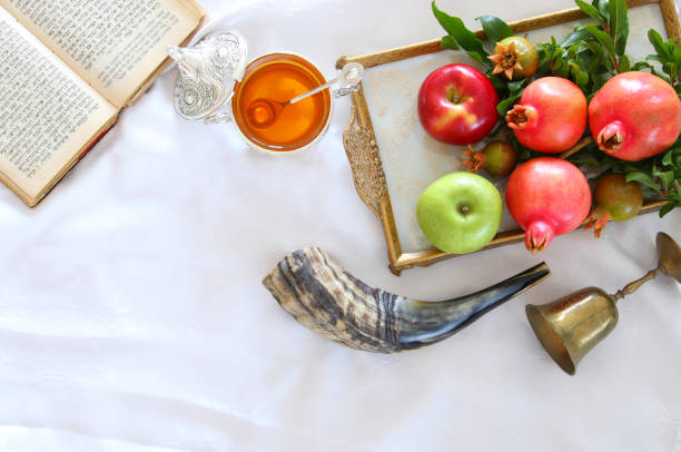 istock Rosh hashanah (jewish New Year holiday) concept. Traditional symbols 831054424