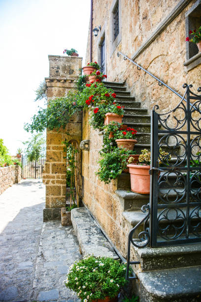 istock village civita 9 831064040