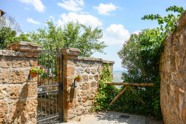 istock village civita 11 831064392