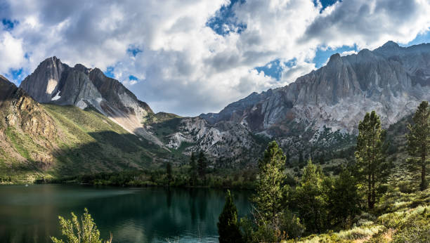 convict 湖 - convict lake ストックフォトと画像