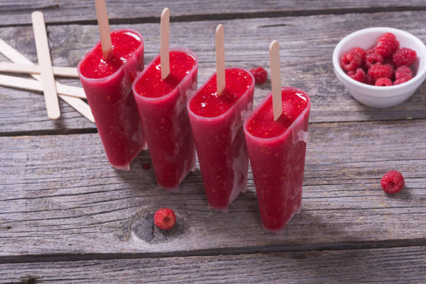 istock Colorful homemade popsicle 831197664