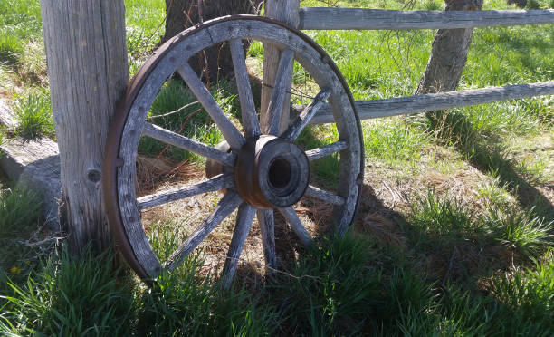 istock Wagon Wheel Country Town 831223394