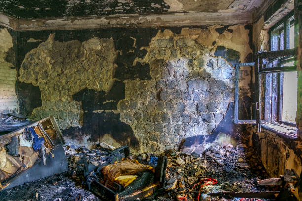 istock Burned apartment, remnants of the interior 831337532