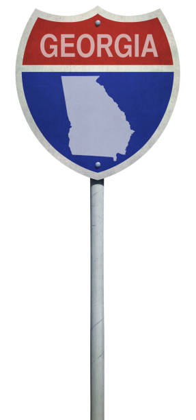 signo de carretera de camino interstate georgia con mapa aislado en blanco - georgia estado de eeuu fotografías e imágenes de stock