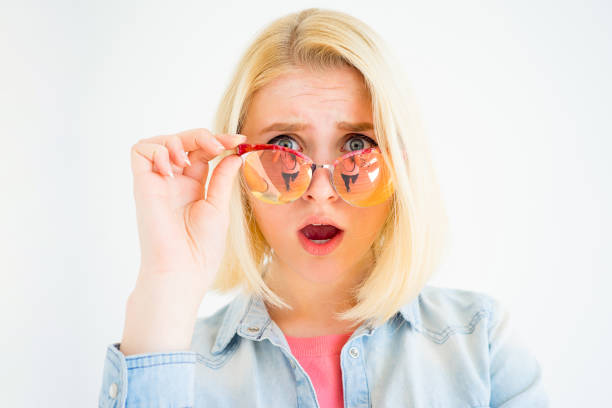 istock Stylish girl in sunglasses 831360026