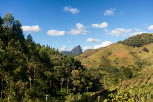 istock Pico em Barra Alegre - Granite Peak in Barra Alegre - Bom Jardim 831375192