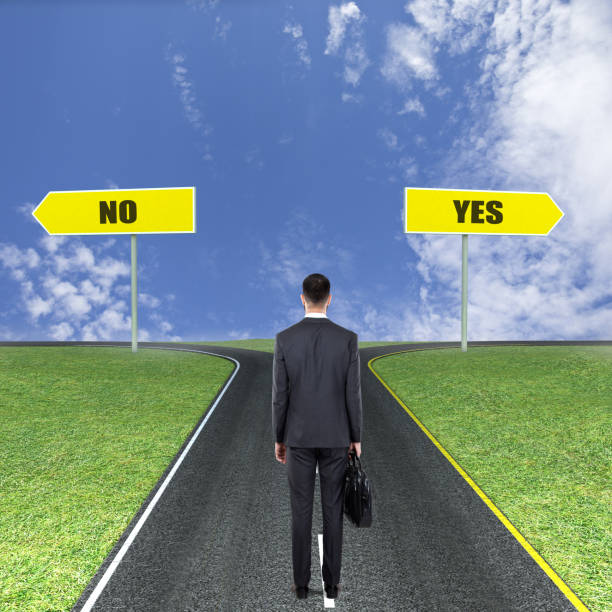 istock Businessman trying to make a decision from yes or no 831389410