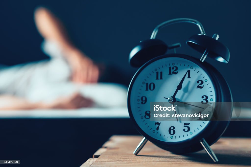 Uyku bozukluğu ya da uykusuzluk kavramı - Royalty-free Uykusuzluk Stok görsel