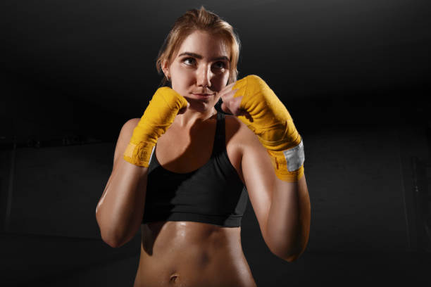 istock KIKBOXING GIRL 831493508