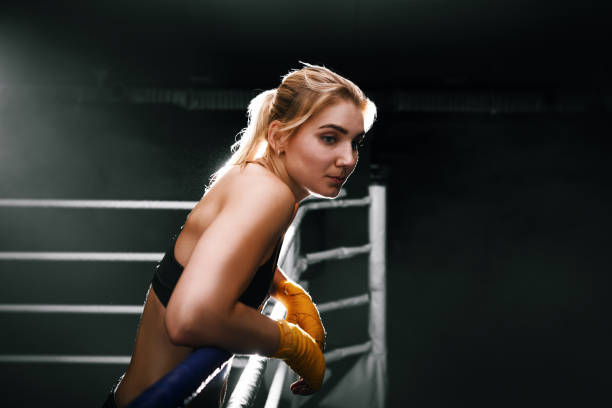 istock KIKBOXING GIRL 831493524