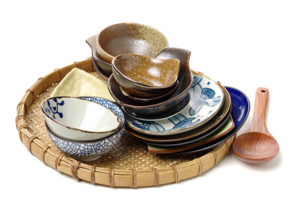 istock Chinese retro style plate and bowls on the white background 831506108