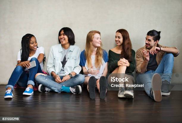 Menschen Freundschaft Miteinander Aktivität Jugend Kultur Konzept Stockfoto und mehr Bilder von Nur Teenager