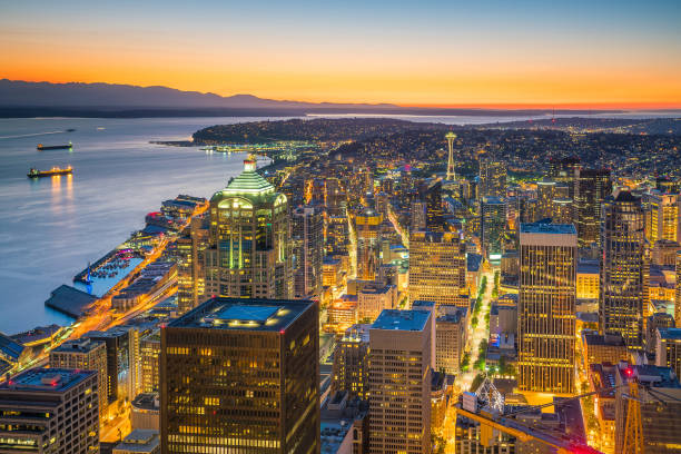istock View of downtown Seattle skyline 831597762