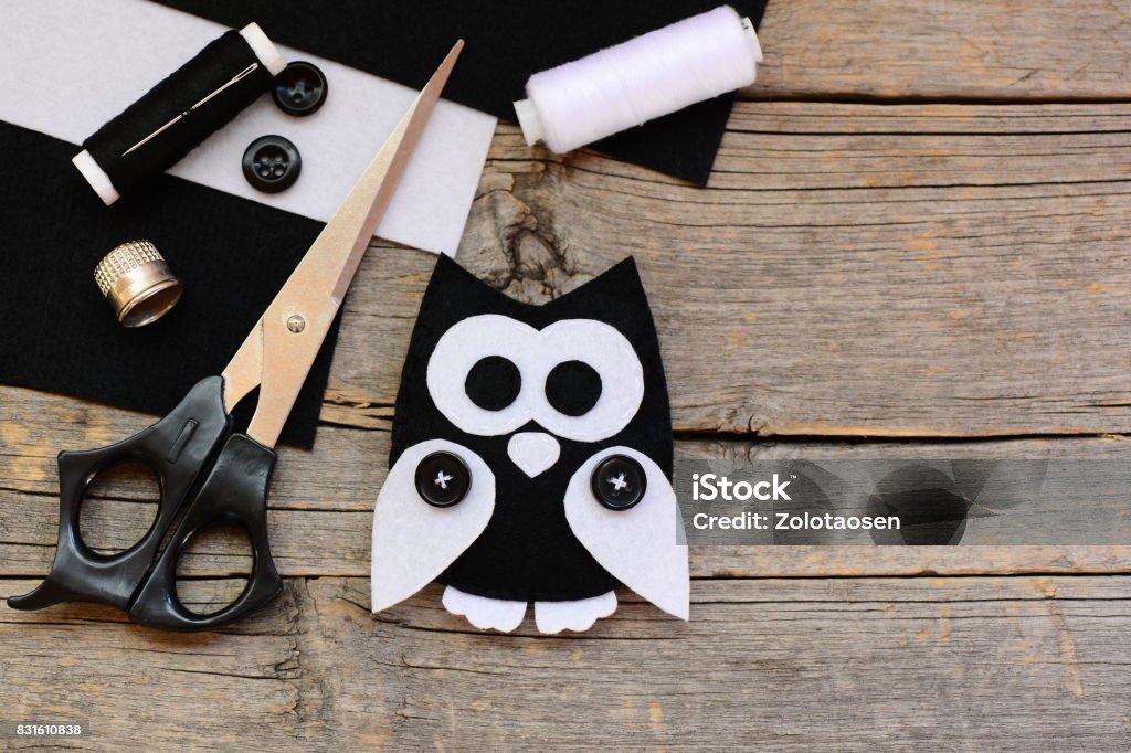 Stuffed Felt Owl Toy Black And White Felt Sheets Scissors Threads