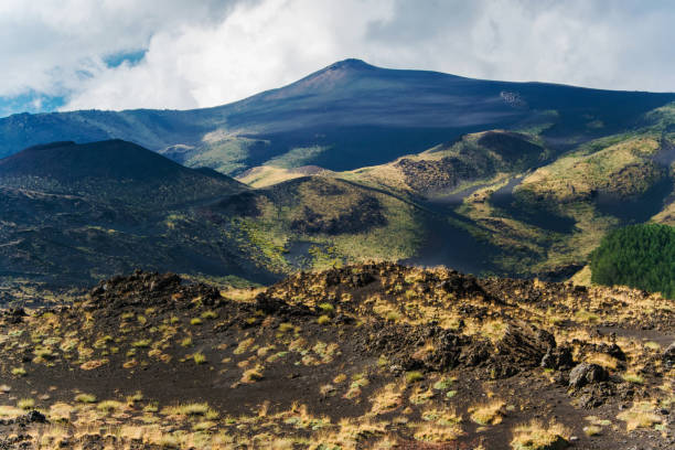 istock Scenic mountain view of the volcano 831626362