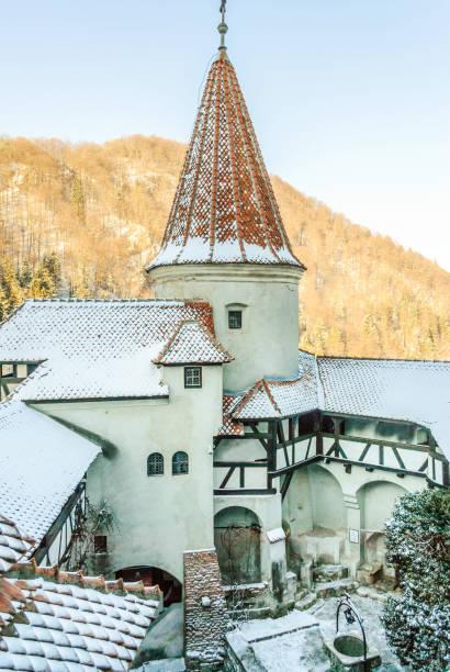 Bran, Romania - December 30, 2015: Bran castle in inner yard in a winter day in Transylvania, Romania Bran, Romania - December 30, 2015: Bran castle in inner yard in a winter day in Transylvania, Romania hunyad castle stock pictures, royalty-free photos & images