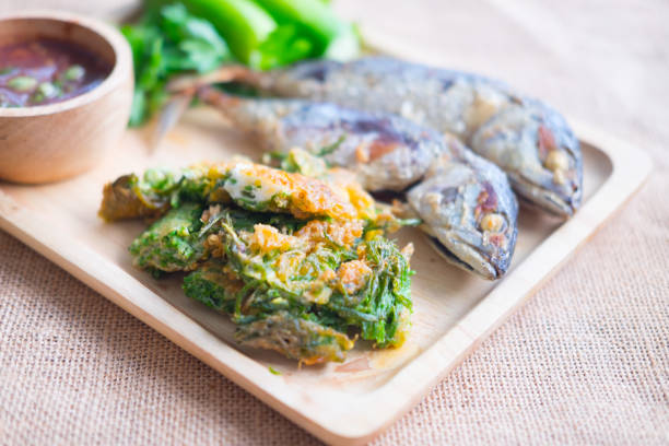 Fried acacia pennata omelet with sauce of shrimp paste