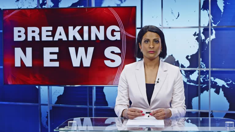 News Anchor Flashes 690+ Breaking News Reporter Stock Videos and Royalty-Free Footage - iStock | News caster