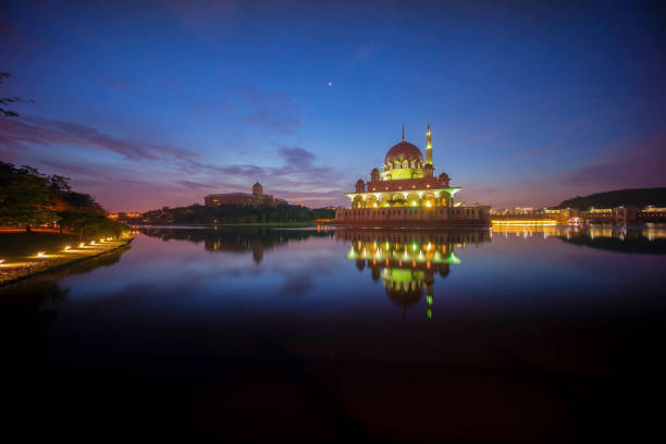 istock Sunrise at Putrajaya Mosque 831715242