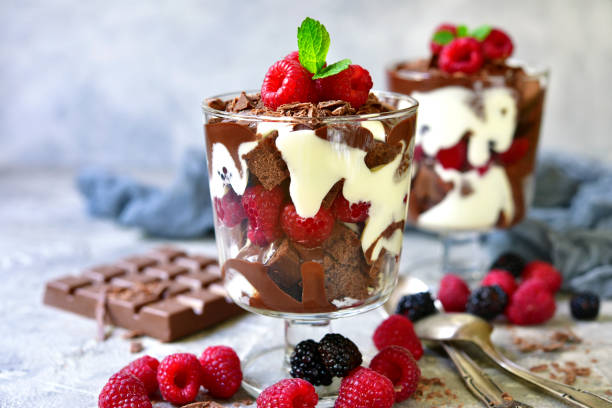 istock No baked brownie cheesecake with fresh berries 831829592