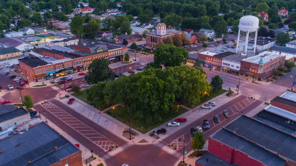 istock Town Square Central Park in Rural Small Town 831856464