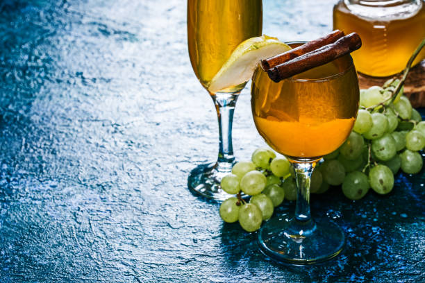 istock Cider with honey and cinnamon 832053504